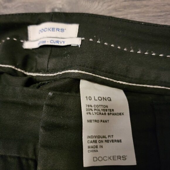 Dockers Boot Cut Dress Pants - Size 10 long - Length 32" Black - Picture 4 of 4